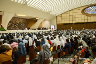 15-Udienza ai partecipanti al Convegno Internazionale per i giovani Consacrati